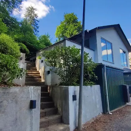 Great Views Of Close To Nature Apartment *